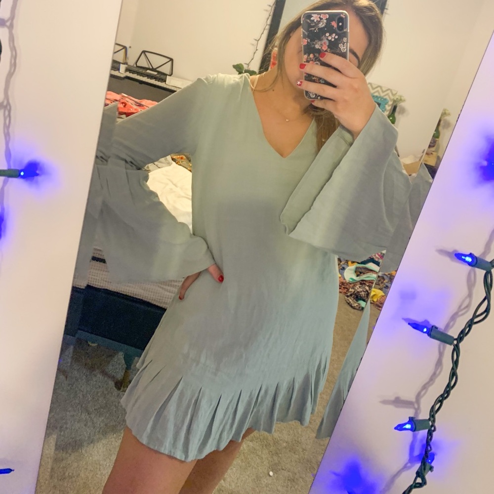 blue bell sleeve dress